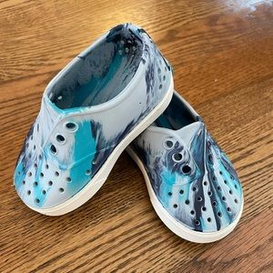 Marbled blue Native shoes